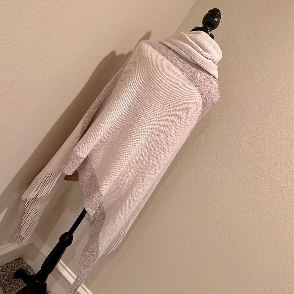 Cream with brown strip with rose gold thread Poncho - Picture 2 of 9